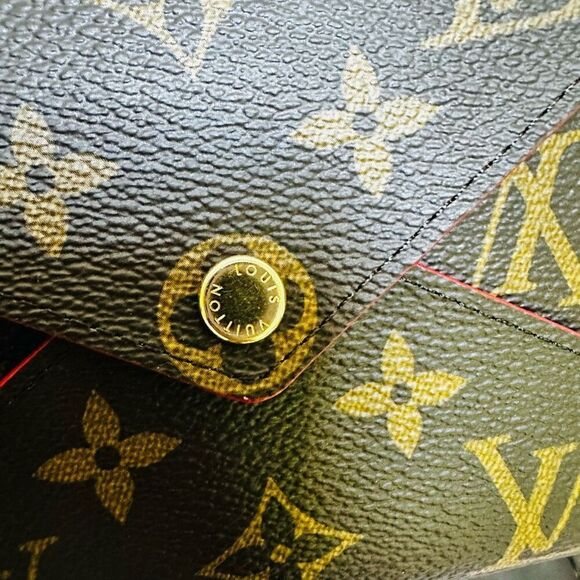 New Louis Vuitton Kirigami Medium Pouch - Picture 2 of 12